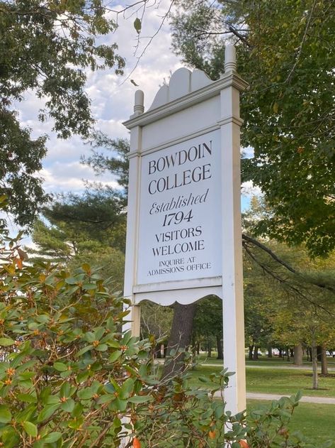 Bowdoin College Aesthetic, Bowdoin College, College Vision Board, Admissions Office, College Aesthetic, Dream College, Dream School, Dark Academia, Autumn Leaves