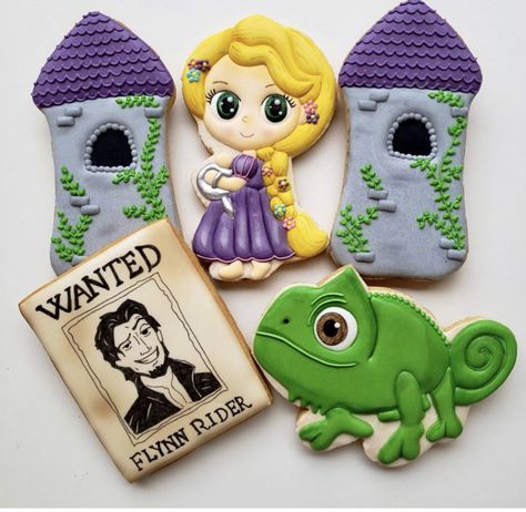 Tangled Cookies Decorated, Tangled Snacks, Rapunzel Cookies Decorated, Rapunzel Cookies, Tangled Cookies, Rapunzel Cupcakes, Rapunzel Birthday Cake, Bolo Hot Wheels, Bolo Rapunzel