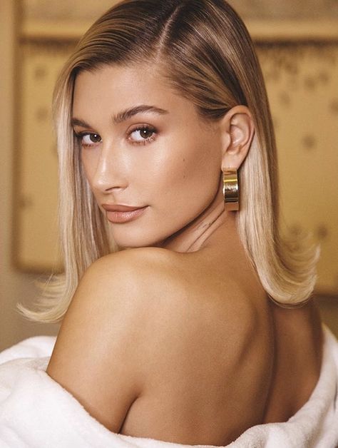 Hailey Bieber Makeup 2020 Haley Bieber, Hayley Bieber, Hair Tuck, Jennifer Fisher, Hailey Baldwin, Wedding Hair And Makeup, Blonde Beauty, Hailey Bieber, Glam Makeup