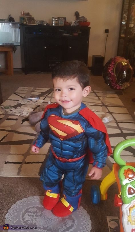 Baby Superman Costume, Tony Stark Costume, Baby Superhero Costume, Superman Halloween Costume, Superman Halloween, 2017 Halloween Costumes, Superman Costume, Superman Baby, Baby Halloween Costume