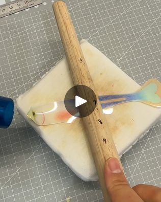 512K views · 4.3K reactions | Making a fish ring with shrinking plastic | That is one cool and easy way to make a unique ring! 🐟😮 | By LADbible | Facebook Shrinky Dink Rings, Shrink Plastic Ring, Shrink Plastic Ideas, Diy Shrink Plastic, Shrink Paper, Fish Ring, Panda Art, Paper Ring, Ring Tutorial