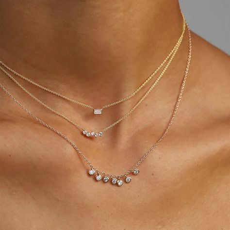 Diamond Cluster Necklace, Diamond Pendants Designs, Pretty Jewelry Necklaces, Modern Gold Jewelry, Diamond Necklace Designs, Jewelry Accessories Ideas, Stylish Bracelet, Cluster Necklace, Classy Jewelry