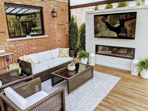 Warm weather is FINALLY here, and with it come visions of a season spent outdoors. We're looking back at this gorgeous patio space shared by Mark in Burlington, featuring our Amantii outdoor fireplace. We would never go indoors with this in our backyard! Outdoor Electric Fireplace, Patio Tv, Linear Electric Fireplace, Relaxing Backyard, Dream Patio, Fireplace Tv Wall, Outdoor Gas Fireplace, Linear Fireplace, Patio Fireplace