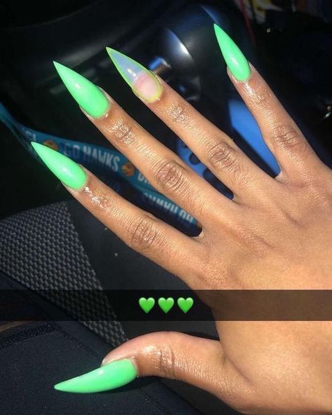 Green Apple Nails, Apple Nails, Nails Stiletto, Hot Nails, Girls Nails, Birthday Nails, Pedicures, Pretty Acrylic Nails, Matte Nails