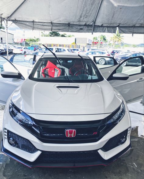 #fk8 #typer #championshipwhite #civic #honda #mugen #spoon #2019 #2020 #hondata #hks #prl #aweexhaust Fk8 Type R, Civic Fk, Honda Civic Car, Shopping Pictures, Car For Teens, Civic Car, Honda (car), Honda Civic Type R, Cute Photography