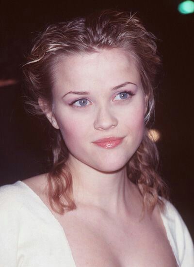 Reese Witherspoon Young, Reece Witherspoon, Reese Whiterspoon, Cruel Intentions, Cameron Diaz, Beauty Shots, Reese Witherspoon, Iconic Women, New People