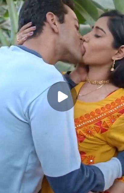 Biting Kissing, Good Night Kiss Romances, 😘 Kiss Video, Good Night Hot Kiss, Types Of Kisses Video, 😘 Kiss Video Romantic, Best Kissing Couples, Indian Romantic Scene, Romantic Videos Couple Room Bed Night