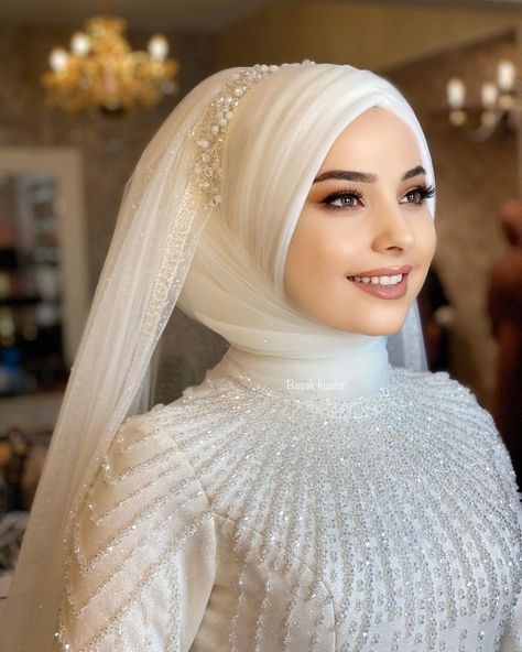 Disney Gowns, Stylish Gowns, Elegant Long Sleeve Wedding Dresses, Wedding Hijab Styles, Bridal Hijab Styles, Hijabi Brides, Muslimah Wedding Dress, Nikah Dress, Muslimah Wedding