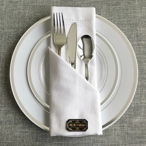 Sturdy Disposable Silver Plastic Plates and Cutlery 125 Pieces - On Sale - Bed Bath & Beyond - 39043720 Plates And Cutlery, Disposable Utensils, Plates Wedding, Disposable Plastic Plates, Plastic Silverware, Plastic Utensils, Plastic Forks, Plastic Cutlery, Fast Cleaning