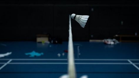 Badminton drop shot works as an attack or way to get out of troubles. Read the below article to know more. https://www.badmintonbest.com/learn-the-badminton-drop-shot/ #badminton #shuttlecock #dropshot #racket #shuttle #badmintontips #ataax Badminton Tips, Badminton Shuttlecock, Drop Shot, Drop In, Badminton