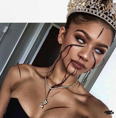 Zendaya #halloweencostume #celebrity #halloween #costume Makeup Zombie, Halloween Make-up Looks, Halloweenský Makeup, Creepy Halloween Costumes, Holloween Makeup, Celebrity Halloween, Cute Halloween Makeup, Halloween Fest, Halloween Makeup Pretty