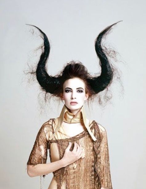 Angelo Seminara, Hair Horn, Avant Garde Hair, Editorial Hair, Fantasy Hair, Hair Shows, Halloween Hair, Creative Hairstyles, Shooting Photo