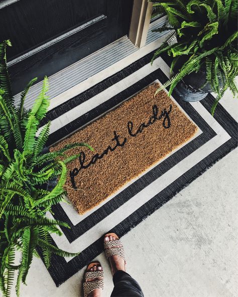 Entrance Mats Outdoor, Modern Door Mat, Patio Sanctuary, Layered Doormat, Entryway Decor Outdoor, Front Porch Mat, Outside Door Mats, Double Door Entryway, Modern Doormats