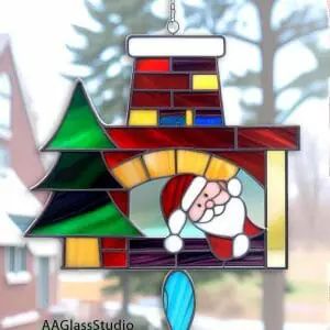 AAGlassStudio – Crealandia Christmas Stained Glass Patterns, Stained Glass Bevels, Christmas Stained Glass, Stained Glass Patterns Free, Glass Fusion Ideas, Glass Christmas Decorations, Mosaic Stained, Stained Glass Pattern, Tiffany Stained Glass