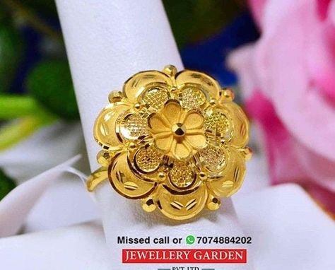 Ladies Gold Rings, Gold Ring Design, Couple Ring Design, Unique Gold Jewelry Designs, Wedding Jewelry Sets Bridal Jewellery, Gold Finger Rings, Gold Jewels Design, Fancy Jewelry Necklace, Indian Bridal Jewelry Sets