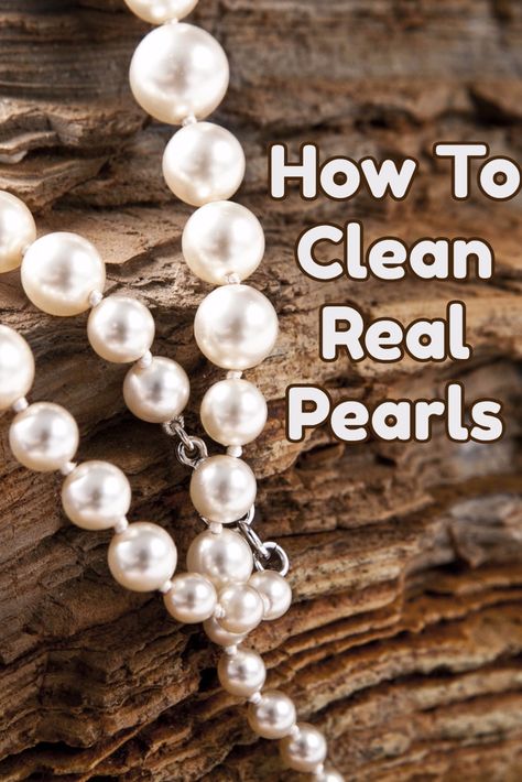 How To Clean Pearls, Homemade Jewelry Cleaner, Diamond Circle Necklace, Silver Jewelry Cleaner, Jewelry Knowledge, Clean Gold Jewelry, Freelance Jobs, Product Shots, Cleaning Silver Jewelry