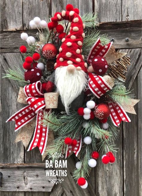 Christmas Gnome Wreath, Tovad Ull, Christmas Wreath Ideas, Gnome Wreath, Wreath Winter, Xmas Wreaths, Wreath Christmas, Wreath Ideas, Noel Christmas