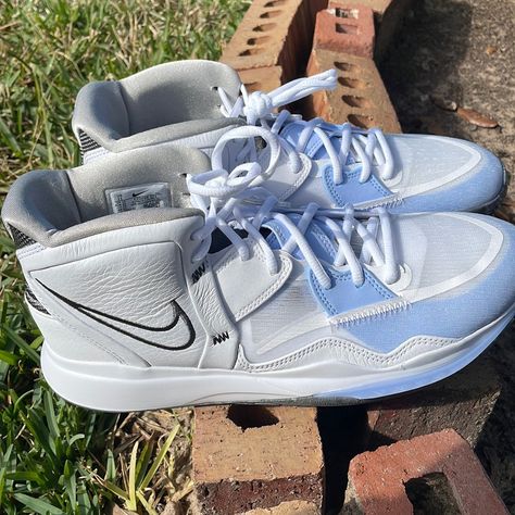 Nike Kyrie Infinity Smoke And Mirrors Nike Box Not Included New Colorful Womens Basketball Shoes, Basketball Shoes High Tops, Colorful Basketball Shoes Nike, Blue Volleyball Shoes, Nike Basketball Shoes Womens, Colorful Volleyball Shoes, Vb Shoes, Kyrie Shoes, Nike Kyrie Infinity