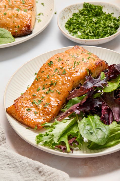 Air Fryer Brown Sugar Glazed Salmon is tender, flaky, and ready in just 15 minutes. This easy salmon recipe is perfect for busy weeknights! Best Air Fryer Salmon, Rice And Salmon, Salmon In Air Fryer, Brown Sugar Glazed Salmon, Air Fryer Seafood, Brown Sugar Salmon, Easy Salmon Recipe, Southern Recipes Desserts, Salmon Recipes Baked