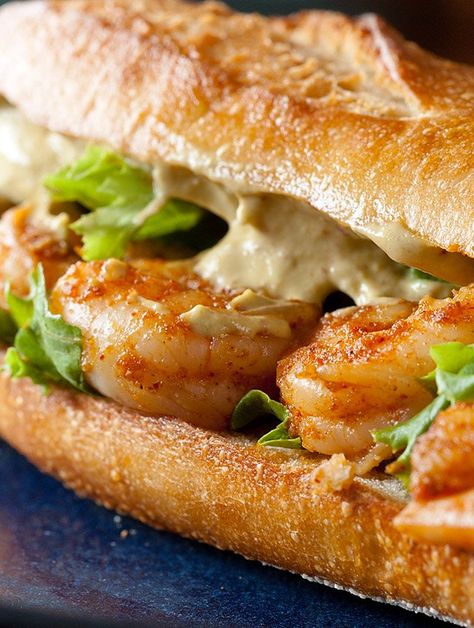 Avocado Mayonnaise Recipe, Chipotle Sandwich, Avocado Mayonnaise, Shrimp Sandwich, Mayonnaise Recipe, Spicy Shrimp, Delicious Sandwiches, Food Blogs, Wrap Sandwiches