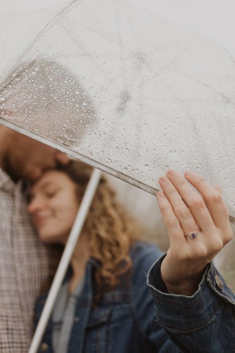 Rainy Prenup Shoot, Engagement Photos Rainy Day, Rainy Day Engagement Pictures, Rain Engagement Pictures, Rainy Photoshoot, Rainy Engagement Photos, Rainy Photos, Prewedding Shoot, Funny Situations