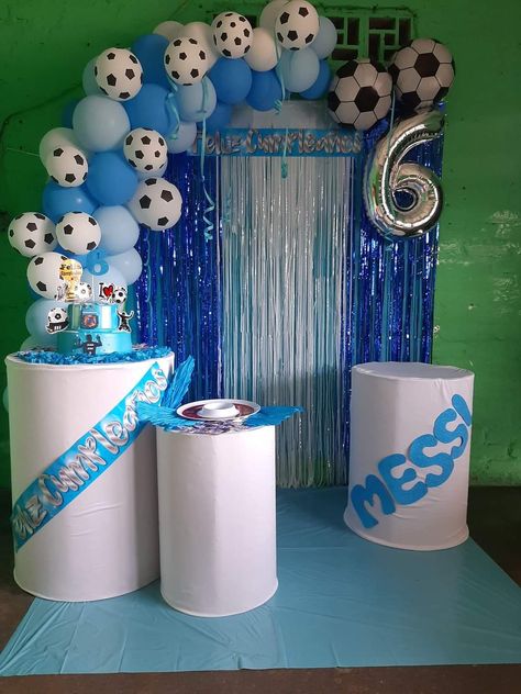 Messi Theme Birthday Party, Messi Birthday Party Ideas, Messi Birthday Party, Football Cake Design, Ball Theme Birthday, Messi Birthday, Batman Themed Birthday Party, Soccer Birthday Parties, Football Birthday Party