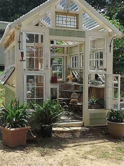 How to Turn Old Windows Into a Greenhouse Old Window Greenhouse, Window Greenhouse, Diy Greenhouse Plans, Best Greenhouse, Outdoor Greenhouse, Greenhouse Shed, Build A Greenhouse, Home Greenhouse, Wooden Greenhouses