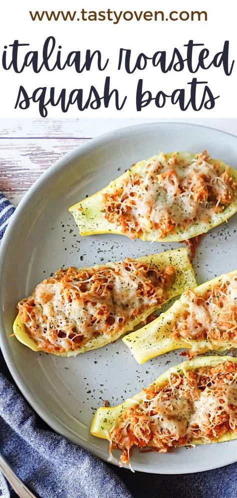 Yellow Squash Boats, Easy Yellow Squash Recipes, Stuffed Yellow Squash, Italian Stuffing, Yellow Squash Recipe, Summer Squash Bread, Vegetable Dinner, Vegetarian Main Meals, Roasted Summer Squash