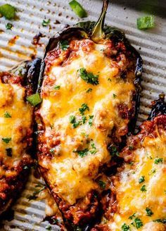 Best Beef Recipes | How to Make Easy and Juicy Beef and Steak Recipes Mexican Stuffed Poblano Peppers, Stuffed Chili Relleno Recipe, Poblano Recipes, Slow Cooker Chili Beef, Poblano Peppers Recipes, Poblano Pepper, Chili Relleno, Chile Recipes, Poblano Peppers