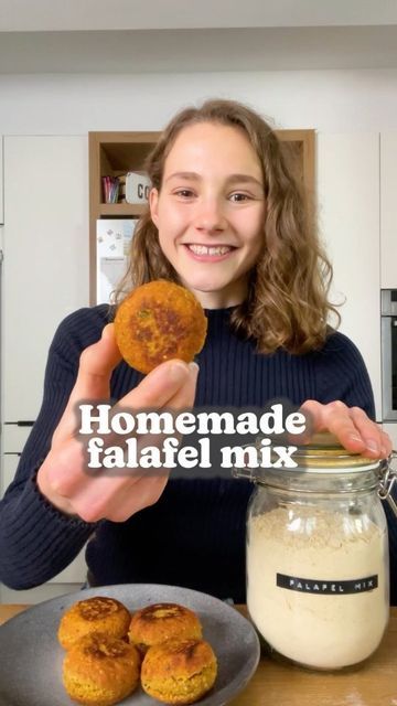 Homemade Falafel, Falafel Mix, Vegan Challenge, Falafel Recipe, Plant Based Cookbook, Chickpea Flour, Foodie Gifts, Croquettes, Delicious Vegan Recipes