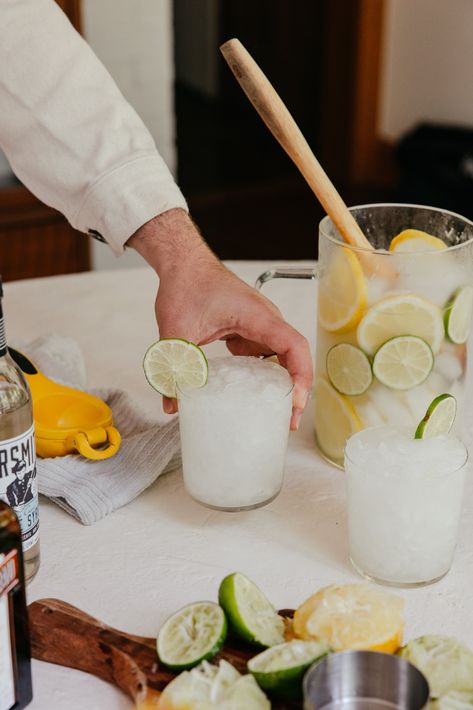 Drink of the Summer: Ranch Water — Probably This Ree Drummond Ranch Water, Ranch Water Pitcher Recipe, Ranch Water Mocktail, Ree Drummond Ranch, Ranch Water Cocktail, Ranch Water Recipe, Fresca Drinks, Whiskey Soda, Ranch Water