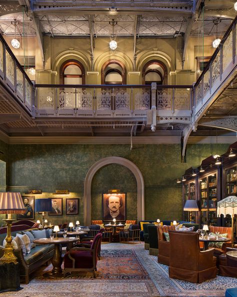 The Beekman by Martin Brudnizki Design Studio | Hotel interiors Beekman Hotel, World Trade Center Nyc, Nyc Hotels, New York Hotels, Landmark Buildings, Beautiful Bars, Foyer Decorating, Restaurant New York, Hotel Interiors