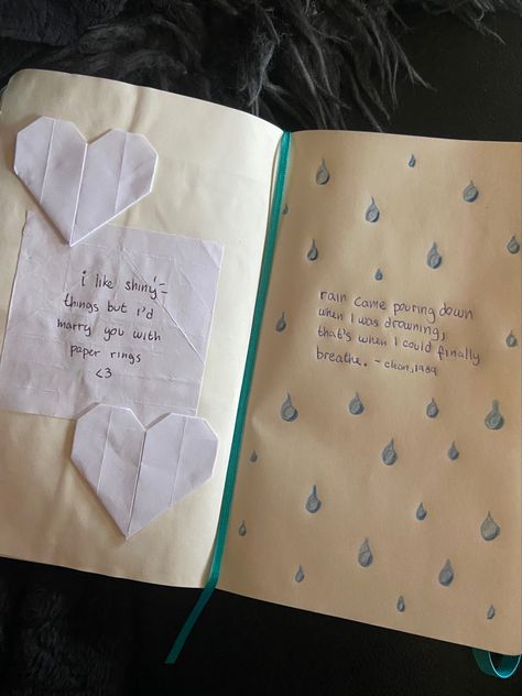 journal Song Journal Ideas Aesthetic, Taylor Swift Song Journal, Journal Ideas Song Lyrics, Bujo Taylor Swift, Taylor Swift Aesthetic Journal, Song Lyric Journal Pages, Fav Lyrics Journal, Taylor Swift Lyrics Journal, Taylor Swift Doodles Lyrics