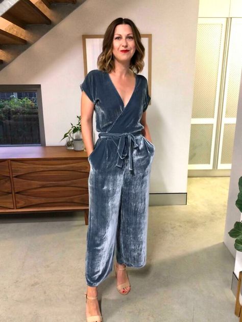 Velvet Jumpsuit Outfit, Zadie Jumpsuit, Jumpsuit Outfit Casual, Jumpsuit Pattern Sewing, Patterns Sewing, Velvet Jumpsuit, Dress Making Patterns, Jumpsuit Outfit, Jumpsuit Pattern