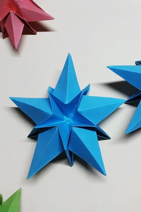 Christmas Star Making, Origami 3d Star, Christmas Star Crafts, Easy Origami Star, Star For Christmas, Star Making, 3d Paper Star, Advent Diy, Paper Decorations Diy