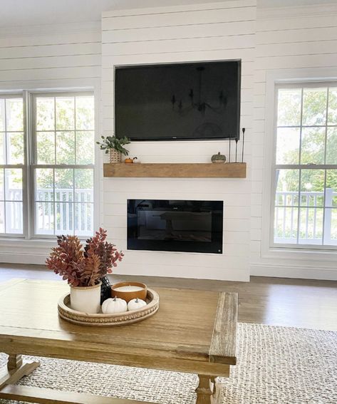 50 Shiplap Fireplace Ideas You Will Instantly Fall In Love With Cottage Fireplace Ideas, Shiplap Fireplace Ideas, Fireplace Accent Walls, Fireplace Gallery, Cottage Fireplace, Farmhouse Living Room Ideas, Porch Fireplace, White Shiplap Wall, Shiplap Fireplace