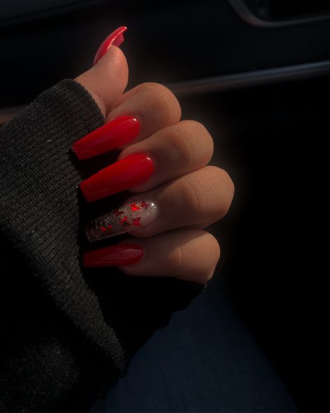 Red And Pink Acrylics, Coffin Red Acrylic Nails, Medium Acrylic Nails Valentines Day, Summer Acrylic Nails Coffin Simple, Birthday Nails Coffin Red, Clear And Red Acrylic Nails, Cute Short Red Acrylic Nails, Red Nails Acrylic Sparkle, Red Nail Acrylic Designs