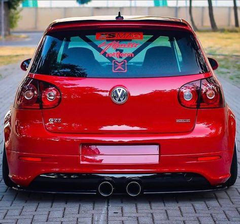 @vw.g.o.l.f posted on their Instagram profile: “❤TAG FRIENDS❤ Do you like it ? Follow @vwg.o.l.f for more |@vwg.o.l.f  #mk5 #vwgolf #golf5 #golfgti…” Golf Gti R32, Vw Polo Gti, Vw Golf Mk4, Vw Art, Polo Gti, Volkswagen Touran, Golf Mk5, Sports Wagon, Stance Cars