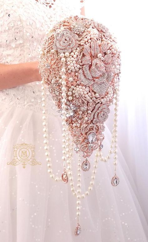 Extra long rose gold BROOCH BOUQUET teardrop cascading | Etsy Pearl Bouquet Wedding, Cascading Brooch Bouquet, Rose Gold Brooch Bouquet, Rose Gold Bouquet, Bling Bouquet, Gold Bouquet, Luxury Bouquet, Jeweled Bouquet, Wedding Glamour