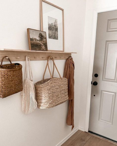 Scandi Farmhouse, Peg Rail, Ted Mosby, Devine Design, Baby Chick, Entryway Ideas, Home Entrance Decor, Small Bathroom Ideas, Style Deco