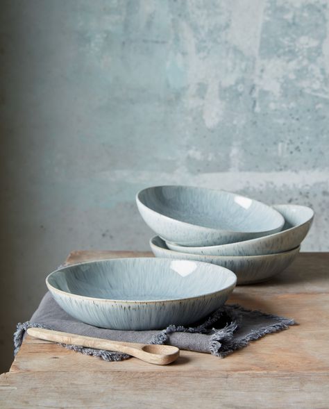 Try our Halo Speckle Collection if you want a mix of blues, white and everything nice! With its impeccable glaze, it provides such a nice shine which can lighten up any room in your home. Click the image for more info...#denby #denbyhalospeckle #blue #glaze #shiny #dinnerware #football #pastabowls Denby Pottery, Speckle Glaze, Pasta Bowl Set, Grey Color Scheme, Pasta Bowl, Stoneware Ceramics, Pasta Bowls, Dinner Sets, Modern Dining Room