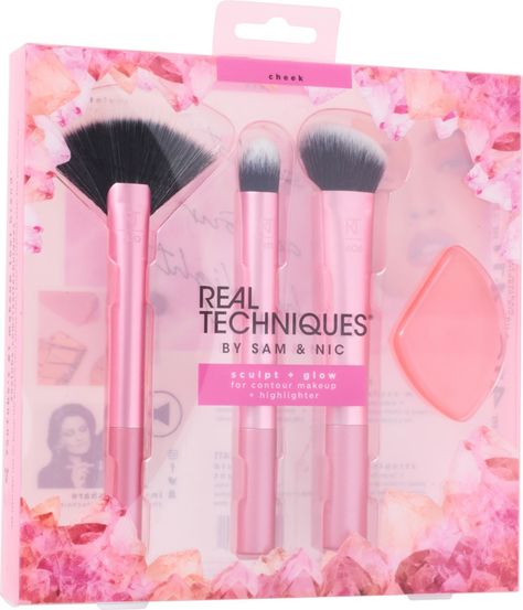 Wishlist For Teens, Christmas Wishlist For Teens, Makeup Brushes Real Techniques, Real Techniques Setting Brush, Makeup Brushes Holder, Types Of Brushes, Skincare Preppy, How To Wash Makeup Brushes, How To Make Up