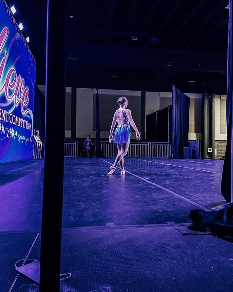 Dancer On Stage Aesthetic, Dance Competition Aesthetic Stage, Dance Comp Costumes, Dance Aesthetic Lyrical, Dance Competition Backstage, Commercial Dance Aesthetic, Lyrical Dance Aesthetic, Competitive Dance Aesthetic, Dance Comp Aesthetic