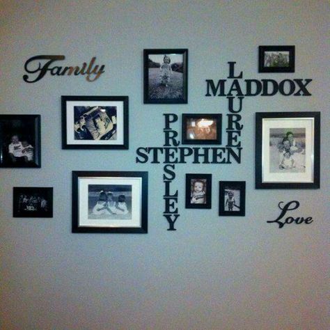 Cool photo family member names idea Family Photo Wall, Family Frames, Family Wall, Picture Frame Wall, New Wall, Decoration Design, Family Pictures, Family Photo, Picture Wall