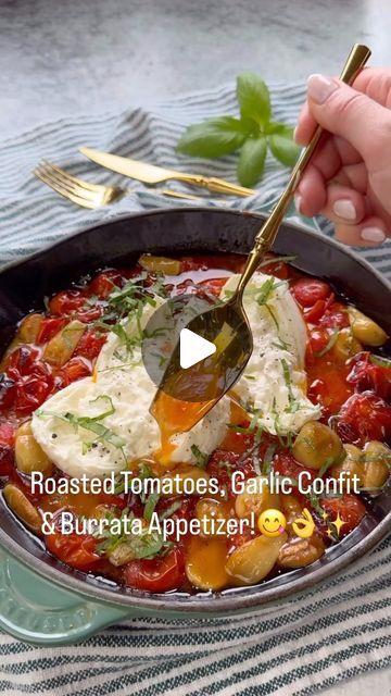 Maxismalls on Instagram: "Roasted Tomatoes, Garlic Confit & Burrata Appetizer!😋👌✨" Burrata With Roasted Tomatoes, Burrata Appetizer, Garlic Confit, Roasted Tomatoes, Roasted Garlic, Appetizer, Tomatoes, Garlic, Bread