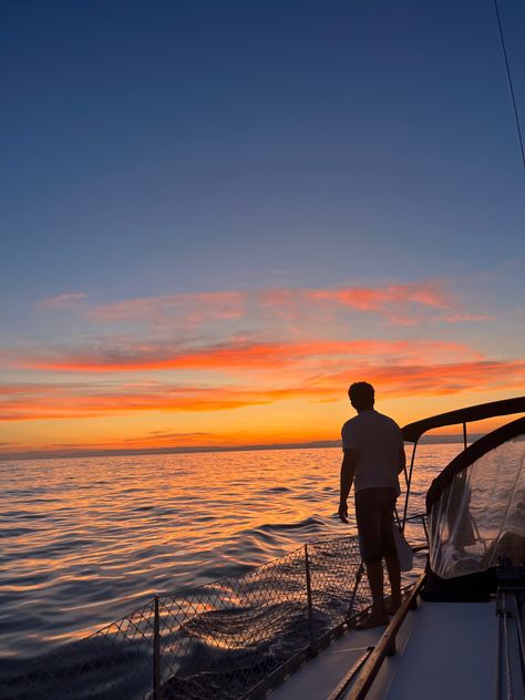 #sailing #sea #ocean #sunset Sailing Around The World Aesthetic, Sunset Sailing, Sunset Sailing Aesthetic, Boat Sunset Aesthetic, Sunset Catamaran, Boat In Middle Of Ocean, Dream Date, Sailing