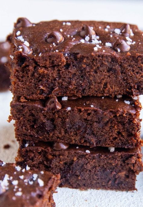 Sweet Potato Brownie Batter, Healthy Brownies With Sweet Potato, Healthy Brownie Recipe Sweet Potatoe, Sweet Potato Vegan Brownies, Healthy Sweet Potato Brownie Recipe, Sweet Potato Banana Brownies, Fudgy Sweet Potato Brownies, Sweet Potatoe Brownie Healthy Vegan, Paleo Sweet Treats