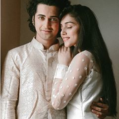 Sumedh Mudgalkar And Mallika Singh, Best Love Images, Radha Krishna Holi, Krishna Avatar, Ganesh Lord, Radhe Krishna Wallpapers, Radha Krishna Songs, Krishna Flute, Cute Celebrity Couples