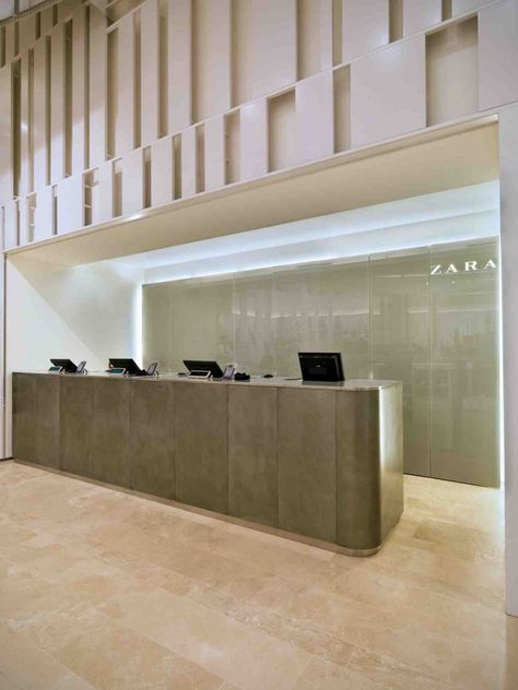 Zara Rome / Duccio Grassi Architects Zara Rome / Duccio Grassi Architects – ArchDaily   counter Reception Lobby Design, Zara Store, Retail Inspiration, Asian Homes, Counter Design, Lobby Design, Reception Design, Reception Area, Retail Store Design