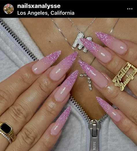 Pink Stiletto Nails, La Travel, February Nails, Hard Gel, Romantic Date, Coffin Nails Designs, Fire Nails, Fancy Nails, Pretty Acrylic Nails